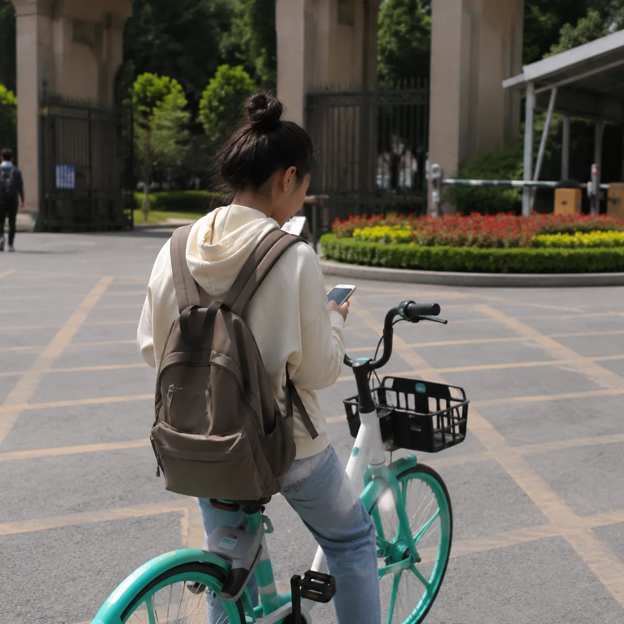 Shared Bikes Are Not Hard; the Hard Part Is Checking Parking Zones First