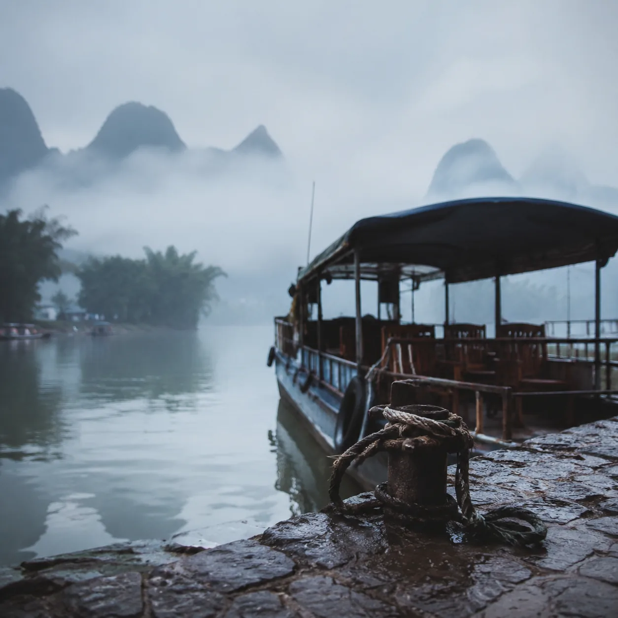 Morning Mist at a Guilin Pier Taught Me Not to Treat Landscape as Background